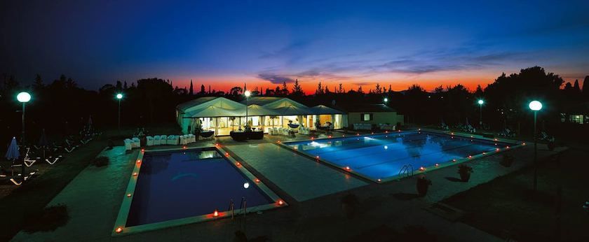 Imagen de la piscina del Hotel Antica Fornace. Foto 15