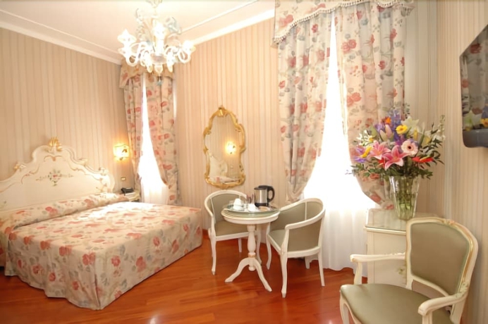 Imagen de la habitación del Hotel Antica Locanda Al Gambero. Foto 9