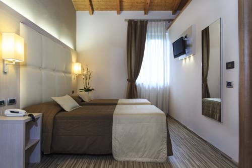 Imagen de la habitación del Hotel Antica Locanda Del Villoresi. Foto 5