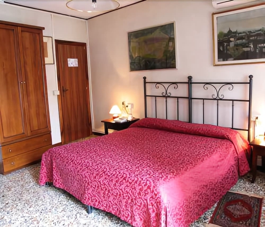 Imagen de la habitación del Hotel Antica Locanda Montin. Foto 6
