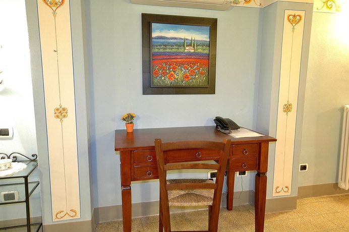 Imagen de la habitación del Hotel Antica Residenza Del Gallo. Foto 4