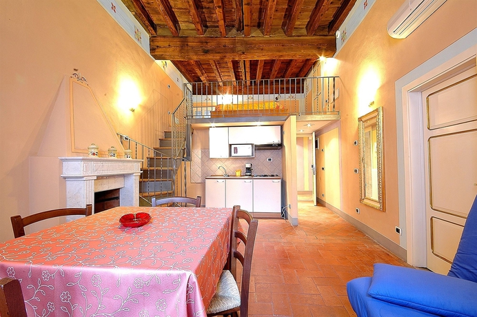 Imagen de la habitación del Hotel Antica Residenza Del Gallo. Foto 8