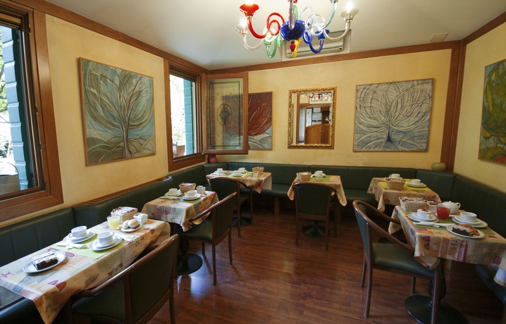 Imagen del bar/restaurante del Hotel Antica Villa Graziella. Foto 4