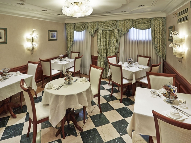 Imagen del bar/restaurante del Hotel Antiche Figure. Foto 2