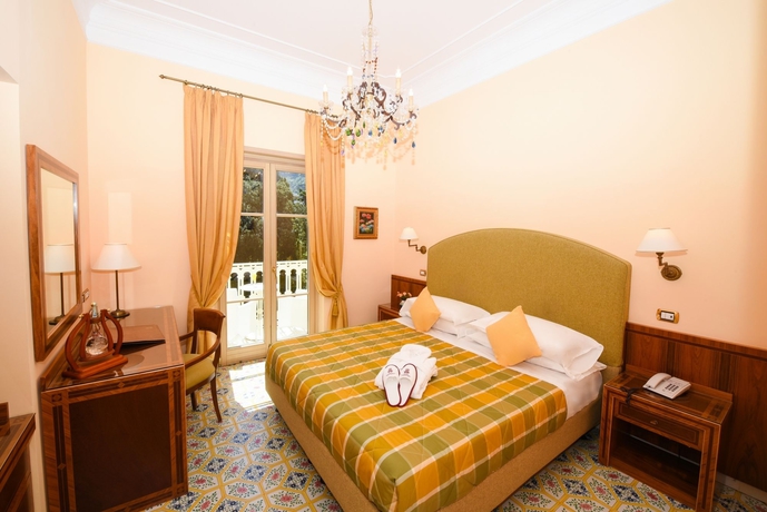 Imagen de la habitación del Hotel Antiche Mura, Sorrento. Foto 9