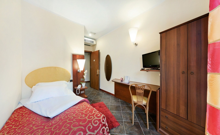 Imagen de la habitación del Hotel Antico Albergo Madonna. Foto 5