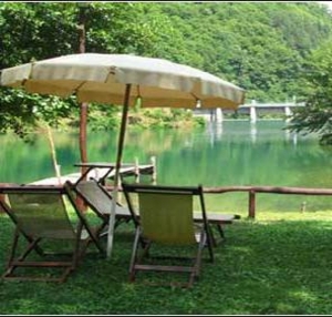 Imagen de los exteriores del Hotel Antico Borgo Isola Santa. Foto 6