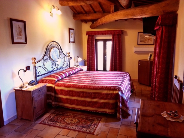 Imagen de la habitación del Hotel Antico Casale. Foto 8