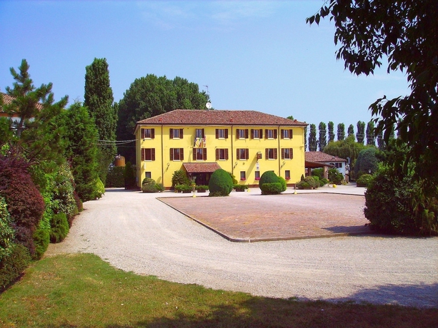 Imagen general del Hotel Antico Casale, Ferrara. Foto 1