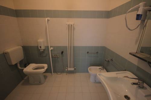 Imagen de la habitación del Hotel Antico Convento San Francesco. Foto 4