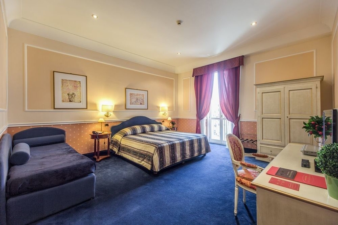 Imagen de la habitación del Hotel Antico Palazzo Rospigliosi. Foto 5