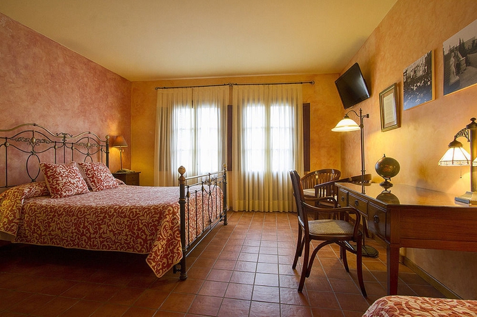 Imagen de la habitación del Hotel Antiga. Foto 10