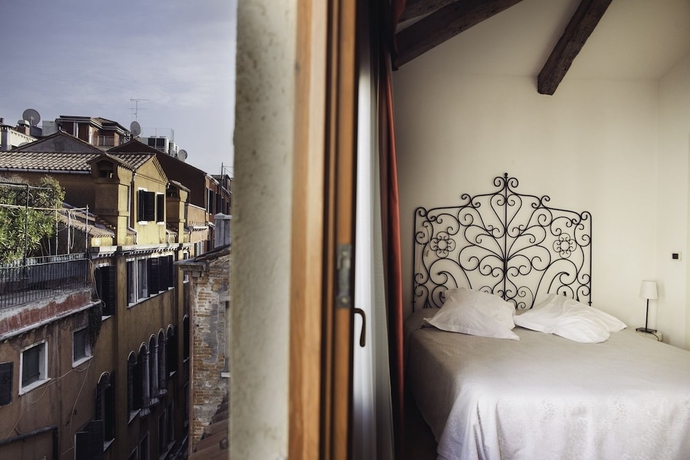 Imagen de la habitación del Hotel Antigo Trovatore. Foto 16