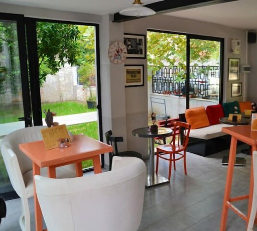 Imagen del bar/restaurante del Hotel Antigone. Foto 4