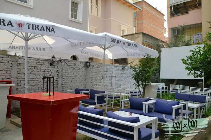 Imagen del bar/restaurante del Hotel Antigone. Foto 8