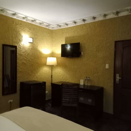 Imagen de la habitación del Hotel Antigua Inn. Foto 18