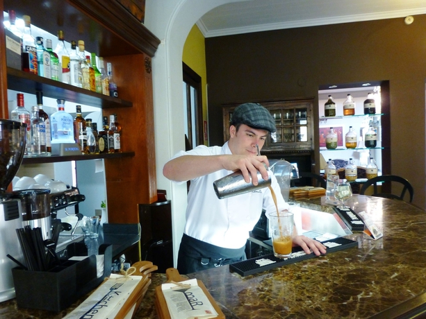 Imagen del bar/restaurante del Hotel Antigua Miraflores. Foto 2