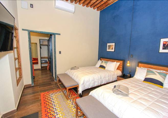 Imagen de la habitación del Hotel Antigua Trece Fusión. Foto 4