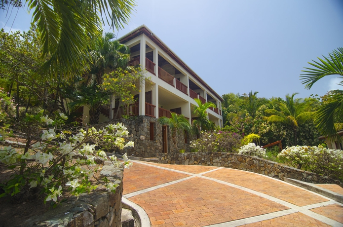 Imagen de los exteriores del Hotel Antigua Yacht Club Marina. Foto 11