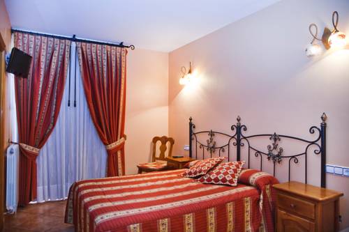 Imagen de la habitación del Hotel Antiguo Casino De Los Arribes. Foto 2