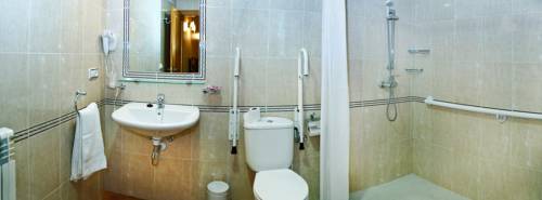 Imagen de la habitación del Hotel Antiguo Casino De Los Arribes. Foto 8