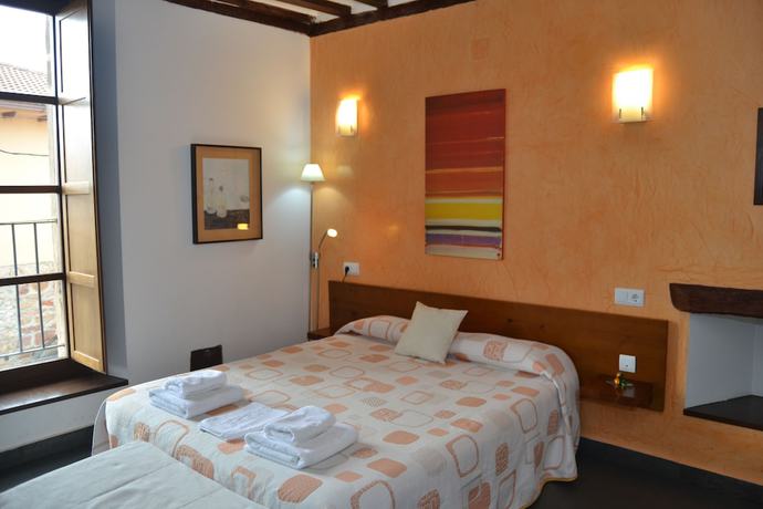 Imagen de la habitación del Hotel Antiguo Palacio De Atienza. Foto 10