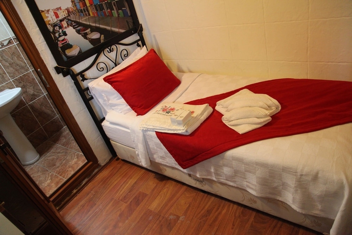 Imagen de la habitación del Hotel Antik Motel. Foto 12