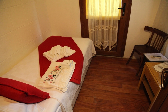 Imagen de la habitación del Hotel Antik Motel. Foto 13