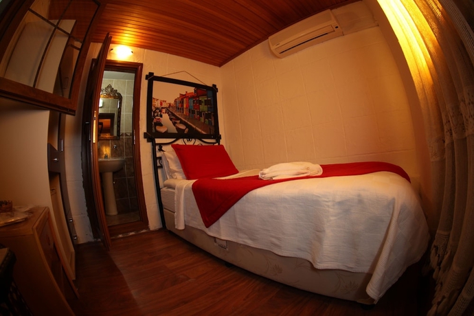 Imagen de la habitación del Hotel Antik Motel. Foto 14