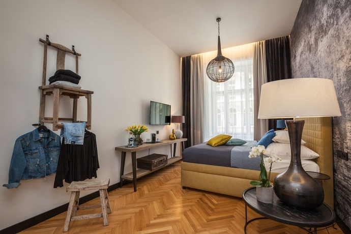Imagen de la habitación del Hotel Antik, Praga. Foto 15