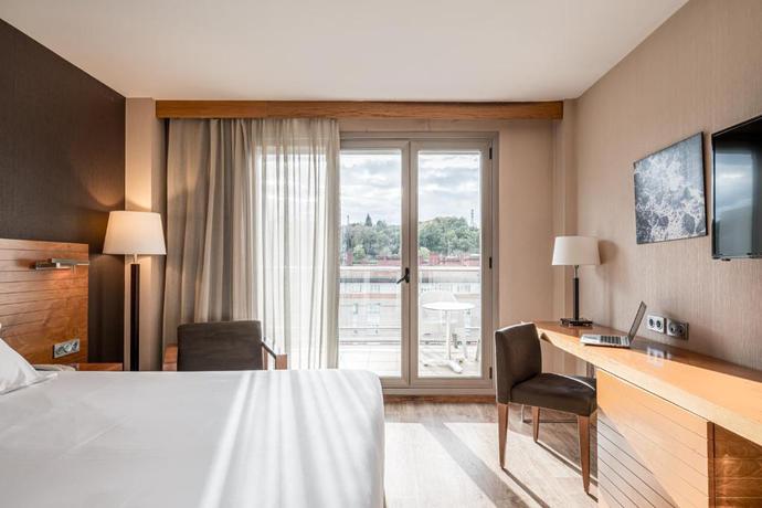 Imagen de la habitación del Hotel Antik San Sebastián. Foto 5