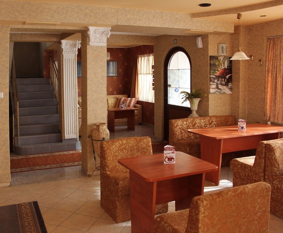 Imagen del bar/restaurante del Hotel Antik, Varna / Mar Negro. Foto 2