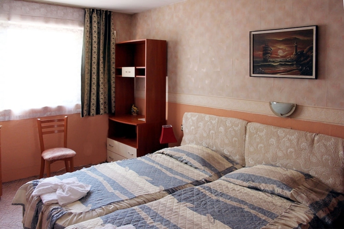 Imagen de la habitación del Hotel Antik, Varna / Mar Negro. Foto 3