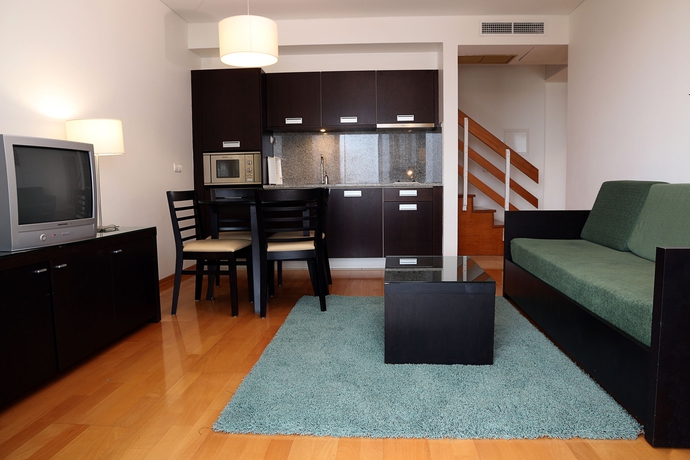 Imagen de los interiores del Hotel Antillia. Foto 56