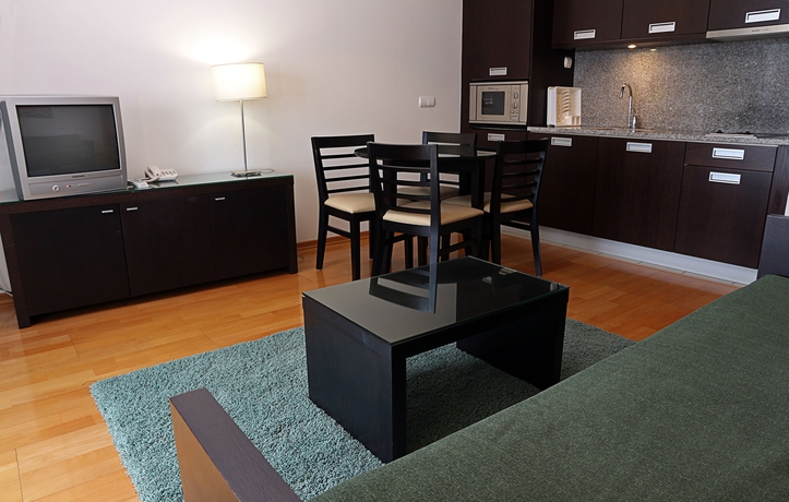 Imagen de los interiores del Hotel Antillia. Foto 62