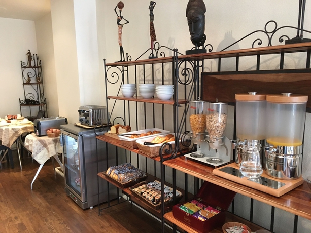 Imagen del bar/restaurante del Hotel Antin Saint Georges. Foto 4