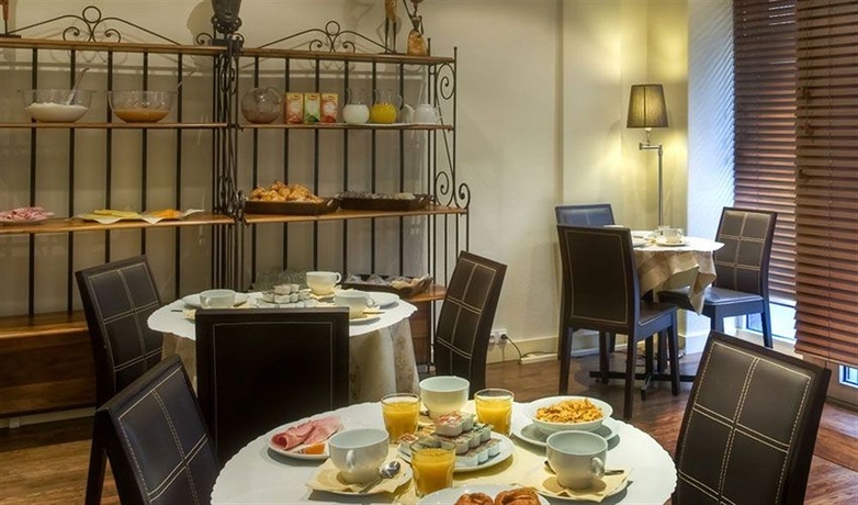 Imagen del bar/restaurante del Hotel Antin Saint Georges. Foto 6