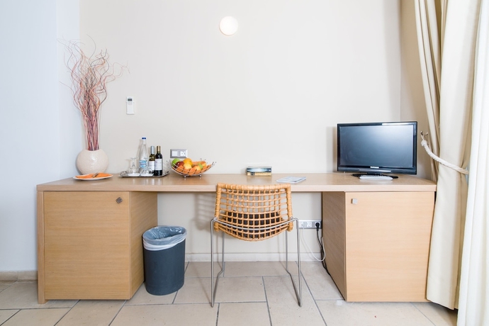 Imagen de la habitación del Hotel Antinea Suites and Spa. Foto 8