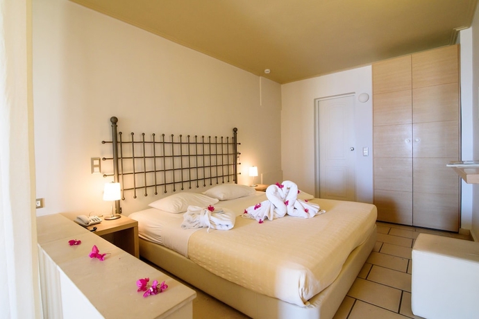 Imagen de la habitación del Hotel Antinea Suites and Spa. Foto 9