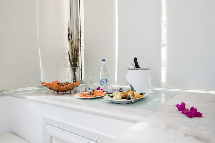 Imagen de la habitación del Hotel Antinea Suites and Spa. Foto 11