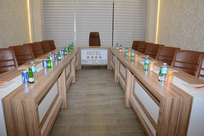 Imagen de los interiores del Hotel Antiochos. Foto 13