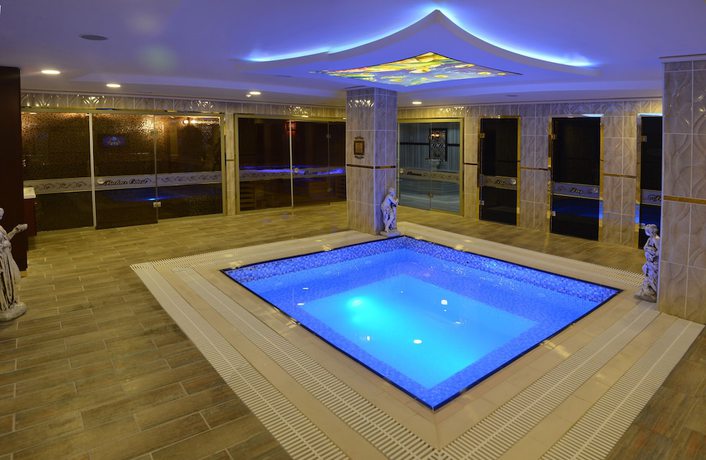 Imagen de la piscina del Hotel Antiochos. Foto 19