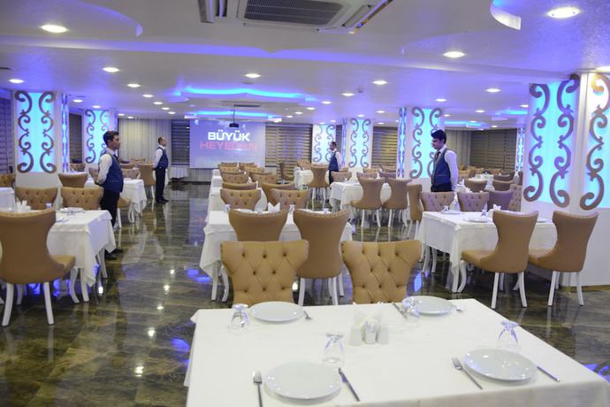 Imagen del bar/restaurante del Hotel Antiochos. Foto 3