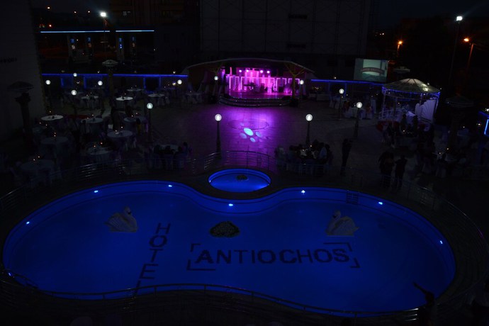 Imagen de la piscina del Hotel Antiochos. Foto 20