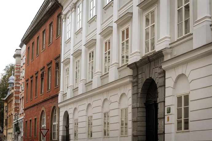 Imagen de los exteriores del Hotel Antiq Palace and Spa. Foto 2