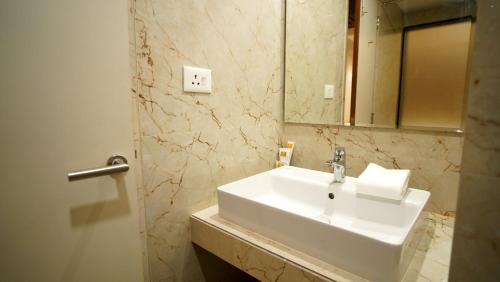 Imagen general del Hotel Antique Regency. Foto 8