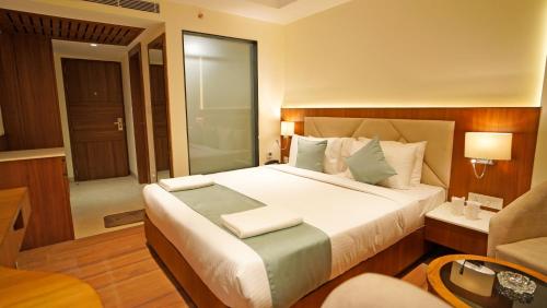 Imagen de la habitación del Hotel Antique Regency. Foto 14