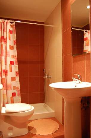 Imagen de la habitación del Hotel Antirrio. Foto 5