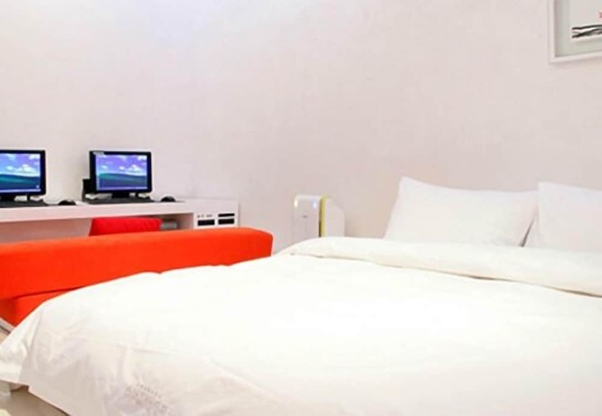 Imagen general del Hotel Antives. Foto 7