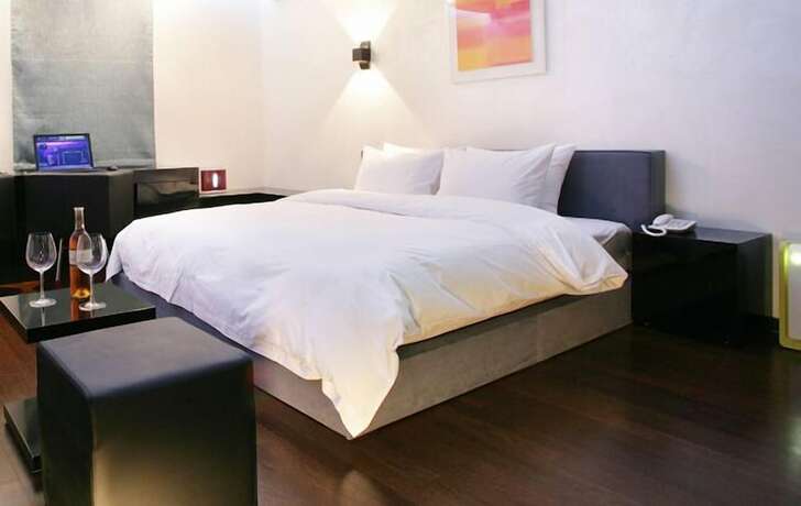 Imagen general del Hotel Antives. Foto 9